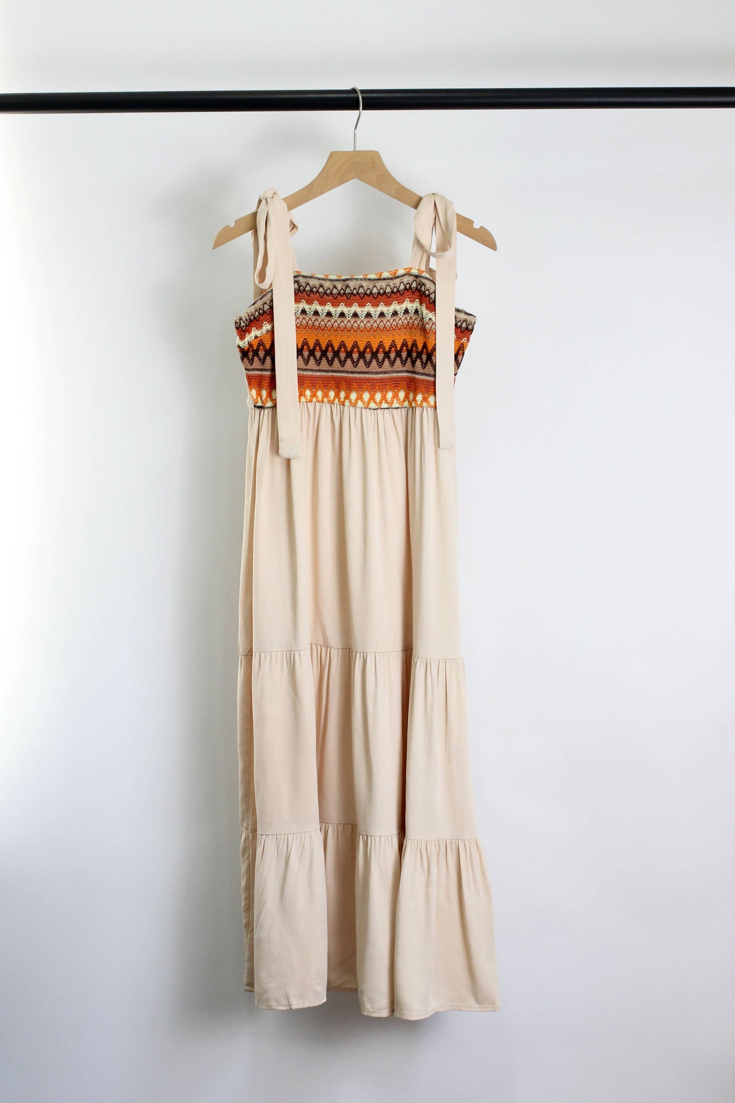 D2504YIB10240 - Bohemian Embroidered Maxi Dress