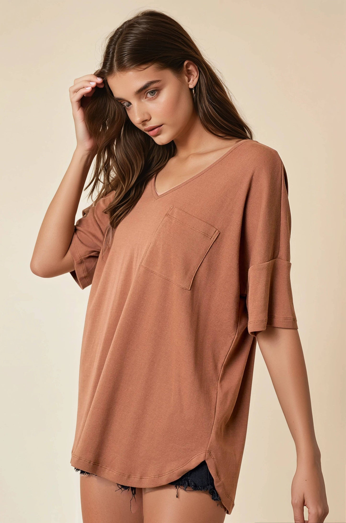 OVERSIZED V-NECK KNIT TOP