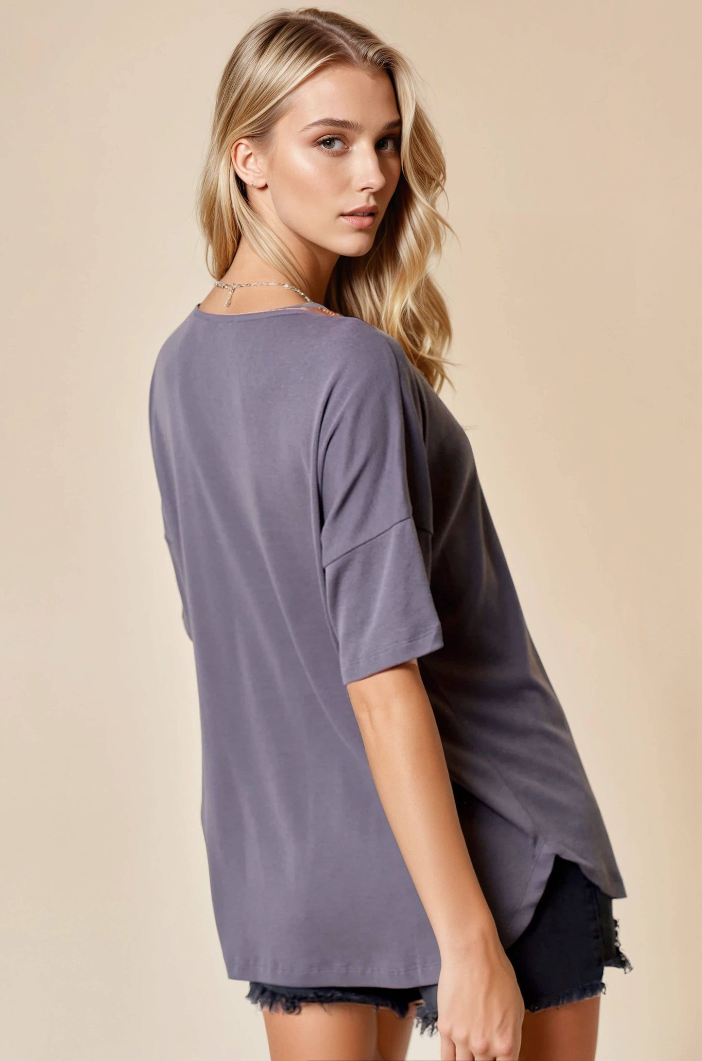 OVERSIZED V-NECK KNIT TOP